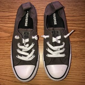 grey converse, barely ever worn